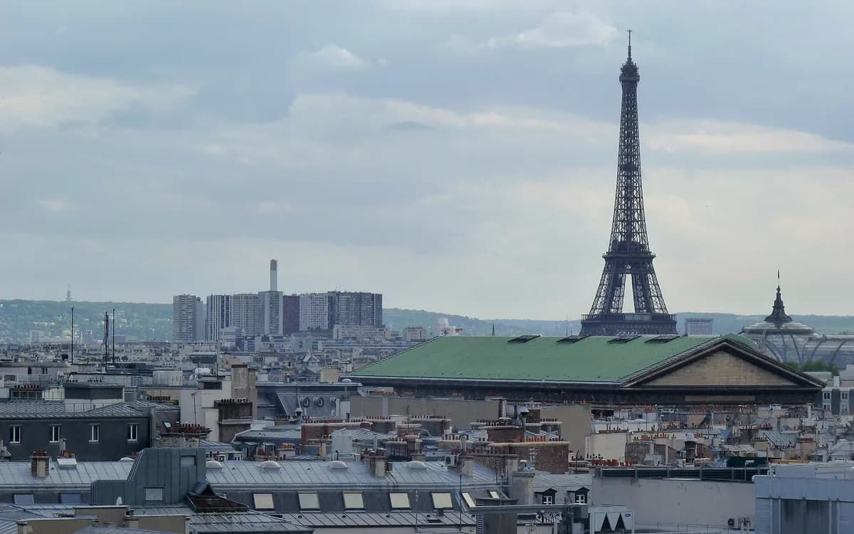 Paris private chauffeur Le Bourget CDG Fashion Week disposal